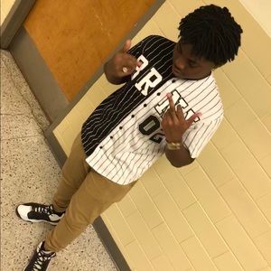 Meet your Posher, Deandre